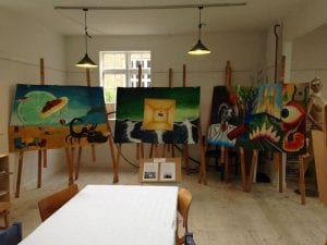 Atelieret på Grundtvigs Højskole, hvor undervisningen i maleri og tegning foregår